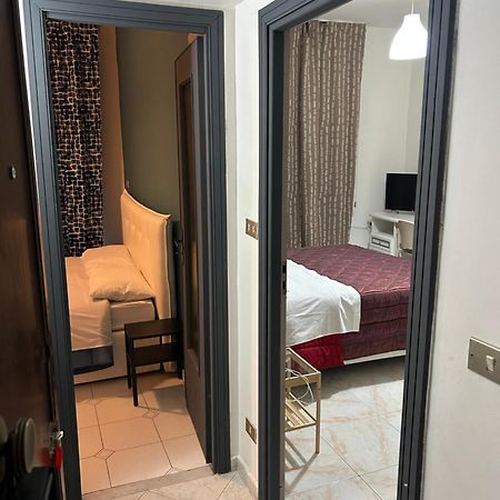 Happy Fly Now Bed & Breakfast Naples Exterior photo